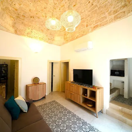 Domus Lapis - Con Terrazza Panoramica Villa Ostuni Exterior photo